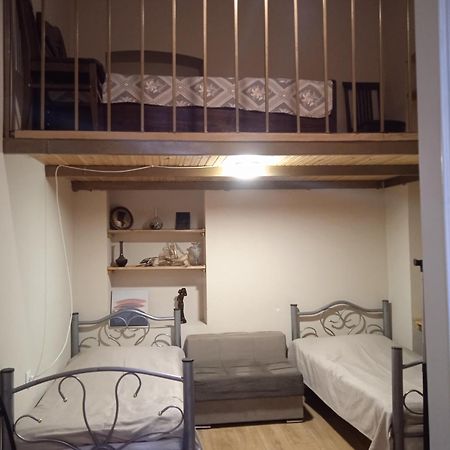 Smoking Lion Apartment Tbilisi ภายนอก รูปภาพ